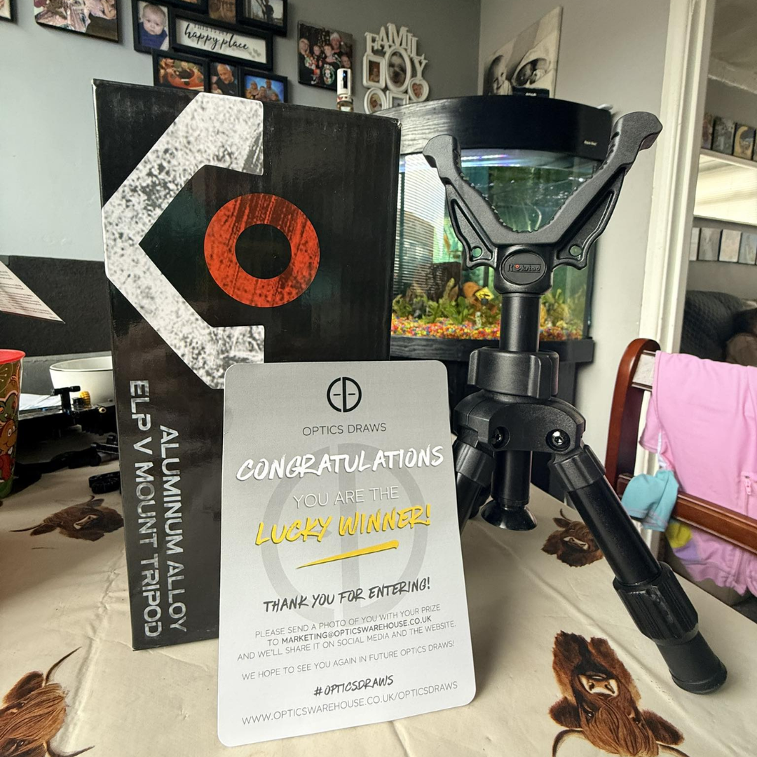 WIN A: Vector Optics Rokstad ELP V Rifle Super Compact Mini Tripod System with V mount for Rifle