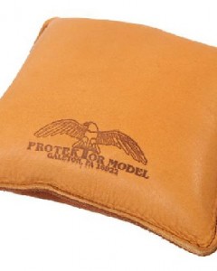 Protektor #18 Small Pillow Bag