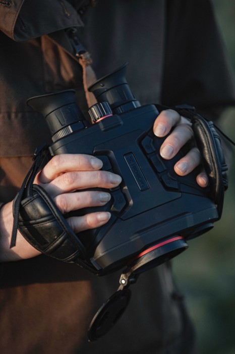 WIN A: HIKMICRO Raptor RQ50L 640x512 12um 20mK 50mm F0.9 Thermal Fusion Optical IR LRF Binocular OR £2000 Store Credit