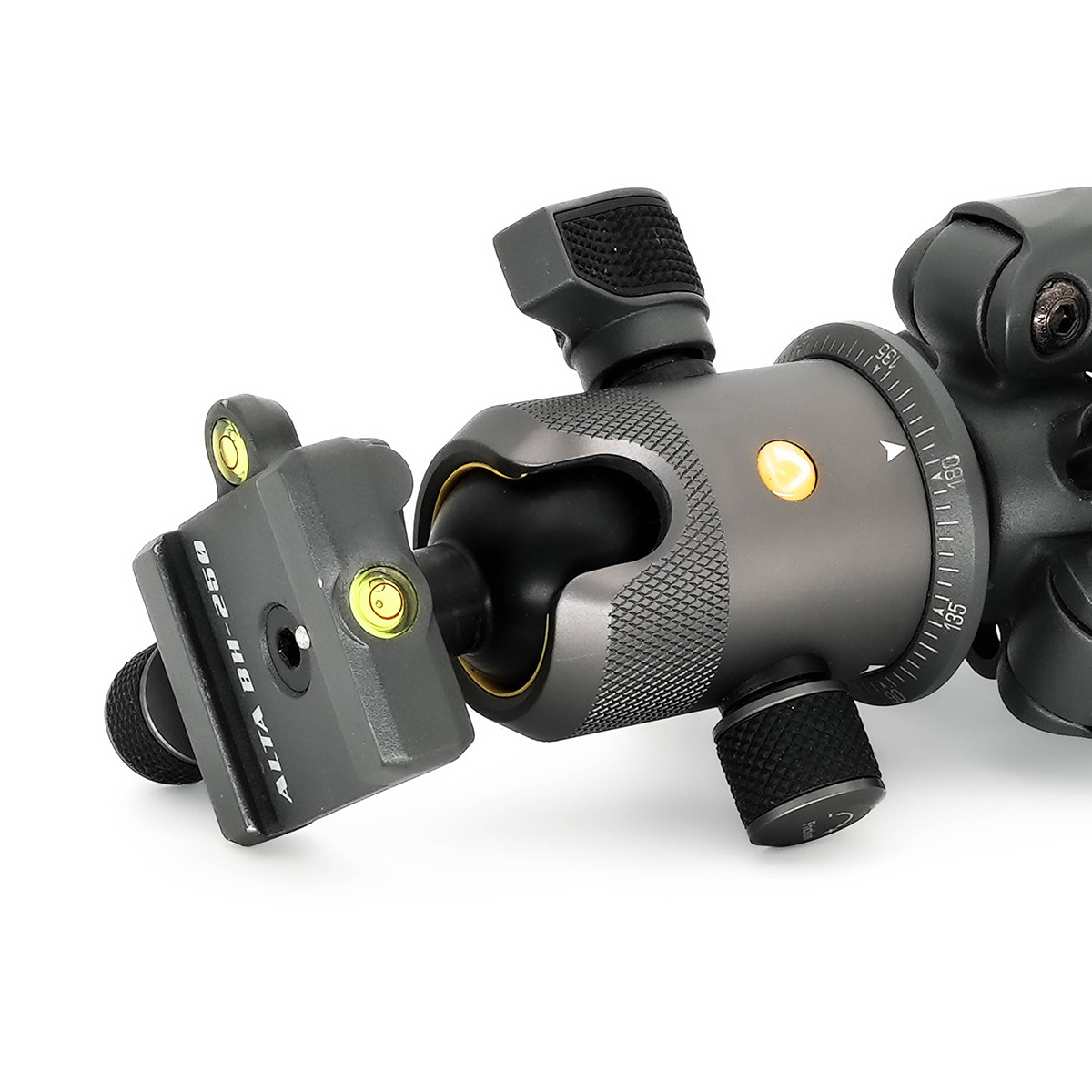 Preowned Vanguard VEO 2 Pro 233AO Tripod With carry bag plus BH-250 Ball head - aluminium - PO1235