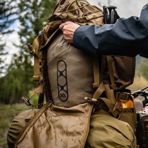Eberlestock Cirrus Ultralight Dry Bag, 10-Litre - Dry Earth