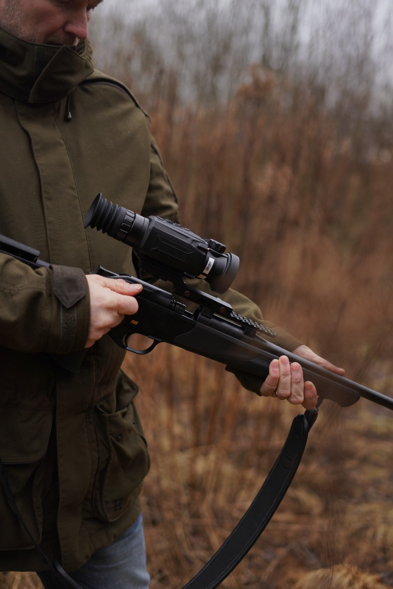 HIKMICRO Thunder 2.0 HM-TQ50 2.6x 50mm 20mK 640x512px 12µm Smart Thermal Weapon Scope with Rail