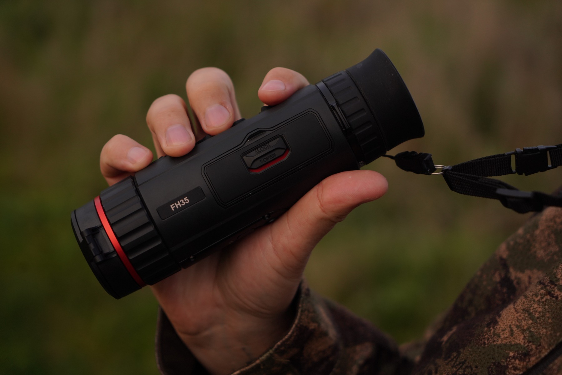 WIN A: HIKMICRO FALCON FQ50 PRO THERMAL MONOCULAR OR £1500 OPW STORE CREDIT