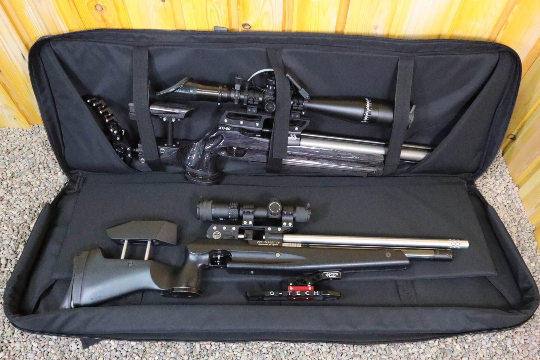 WIN A: ELLTECH Arida FT 48.5" Field Target Drag Bag with Free Rain Cover - Black