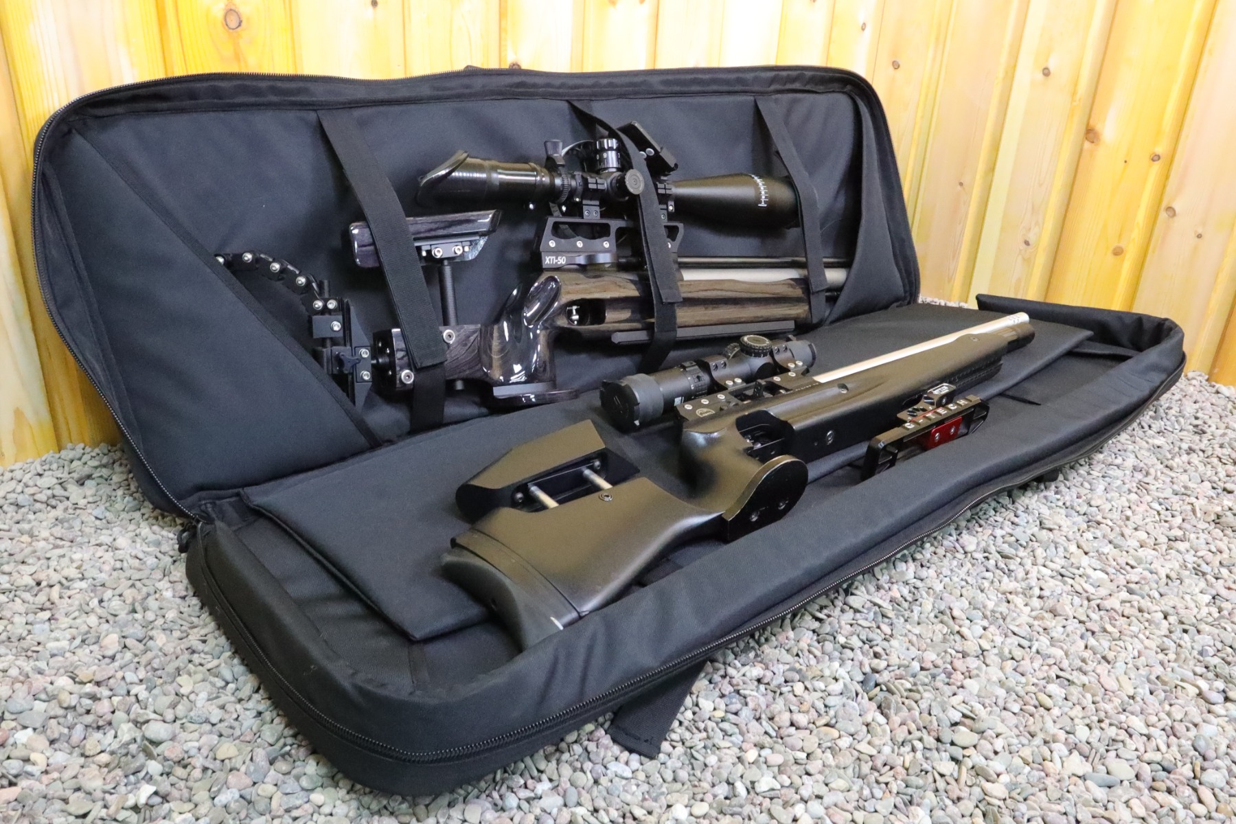 WIN A: ELLTECH Arida FT 48.5" Black Field Target Drag Bag & Rain Cover