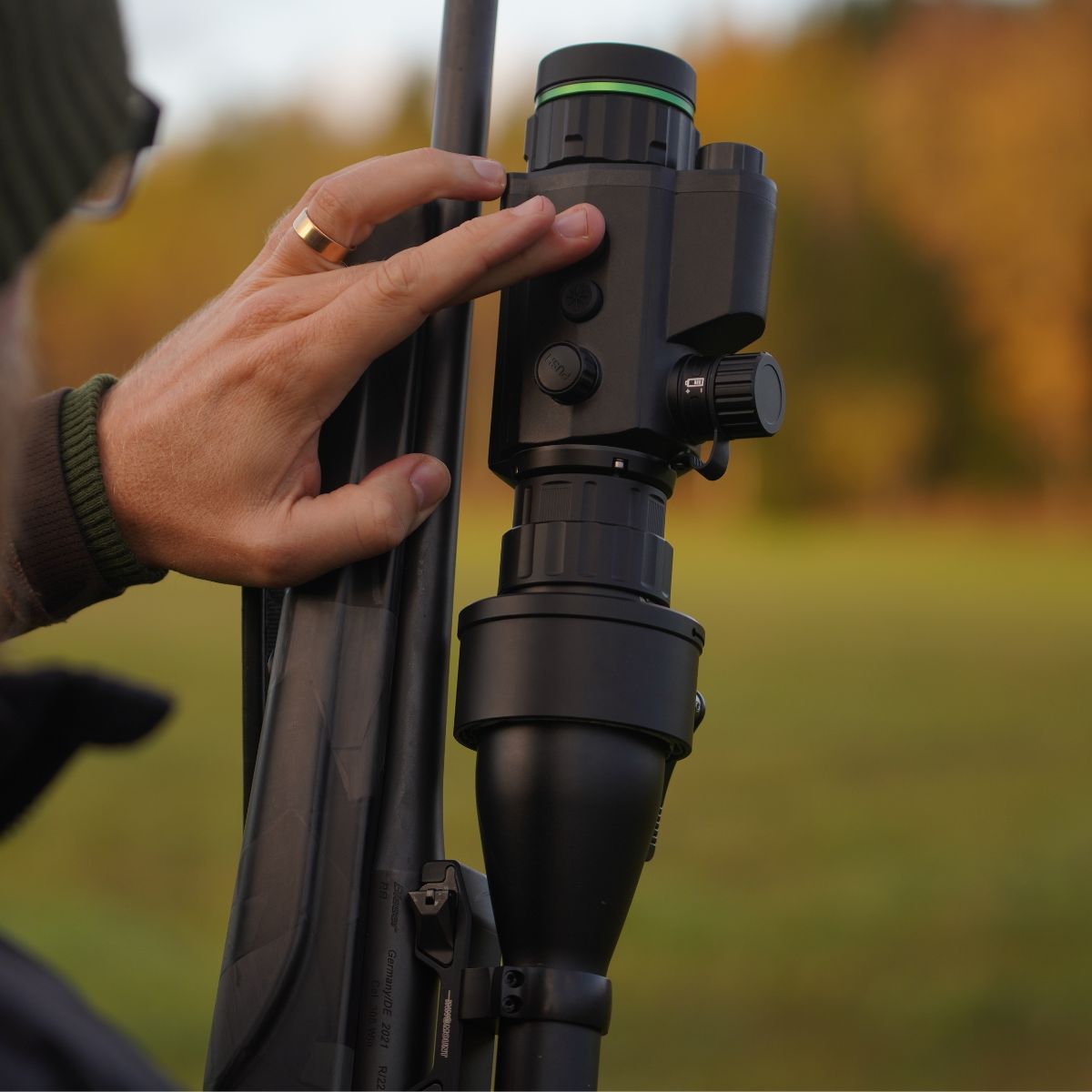 HIKMICRO HM-C32F-R Cheetah Night vision Front Clip-On (w/40mm, 50mm or 60mm Scope Adaptor)