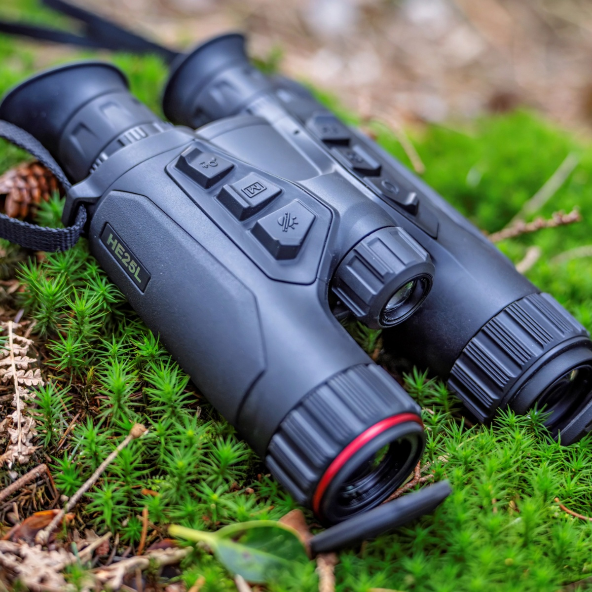 HIKMICRO Habrok 4K HE25L 25mm 5.5-22 x 60 Multi-Spectrum 256x192 <35mK 12um LRF Entry Level Thermal Binoculars