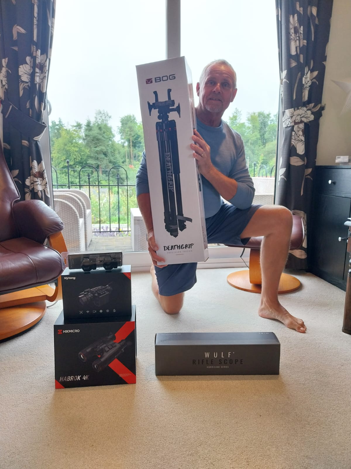 WIN A BUNDLE: HIKMICRO Habrok 4K HE25L LRF Thermal Binoculars + Sytong HT-60 LRF NV Rifle Scope + WULF Hurricane 4.5-18x50 SFP IR Rifle Scope + Bog Death Grip Tripod  + WULF Pro Tac 30mm Rings 