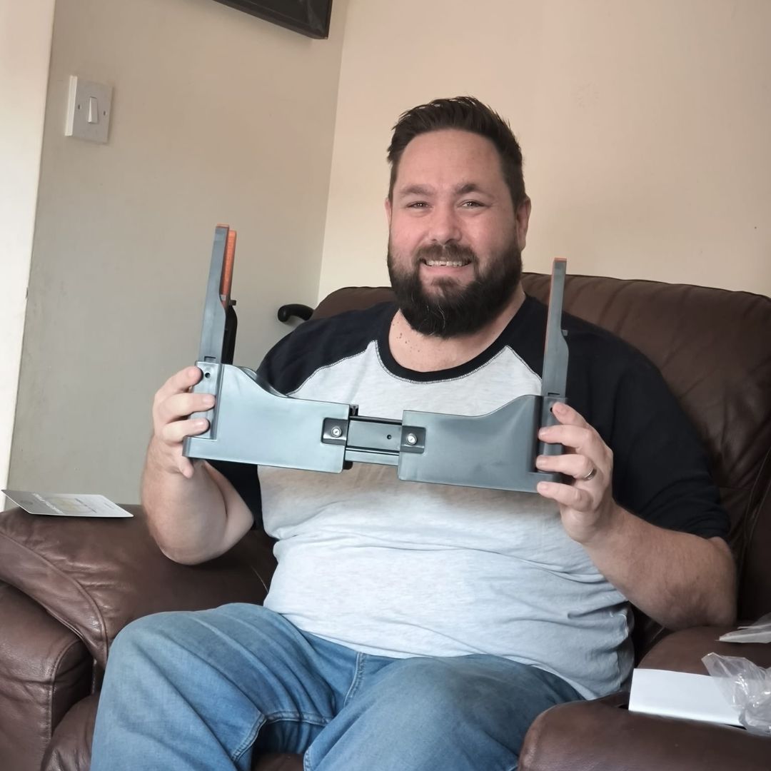 WIN A: ELLTECH Portable Gun Cleaning Vise