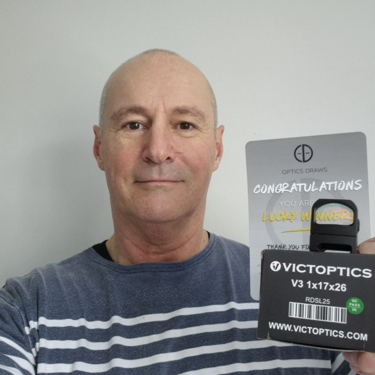 WIN A: Vector Optics VictOptics V3 1x17x26 Red Dot Sight