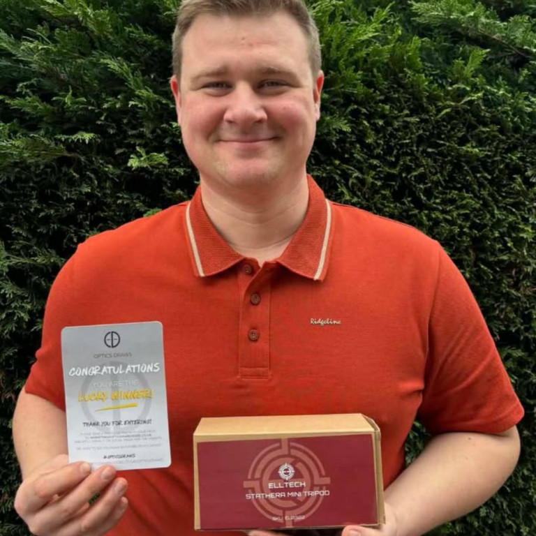 WIN A: ELLTECH Stathera Aimpod Mini Tripod with V-mount