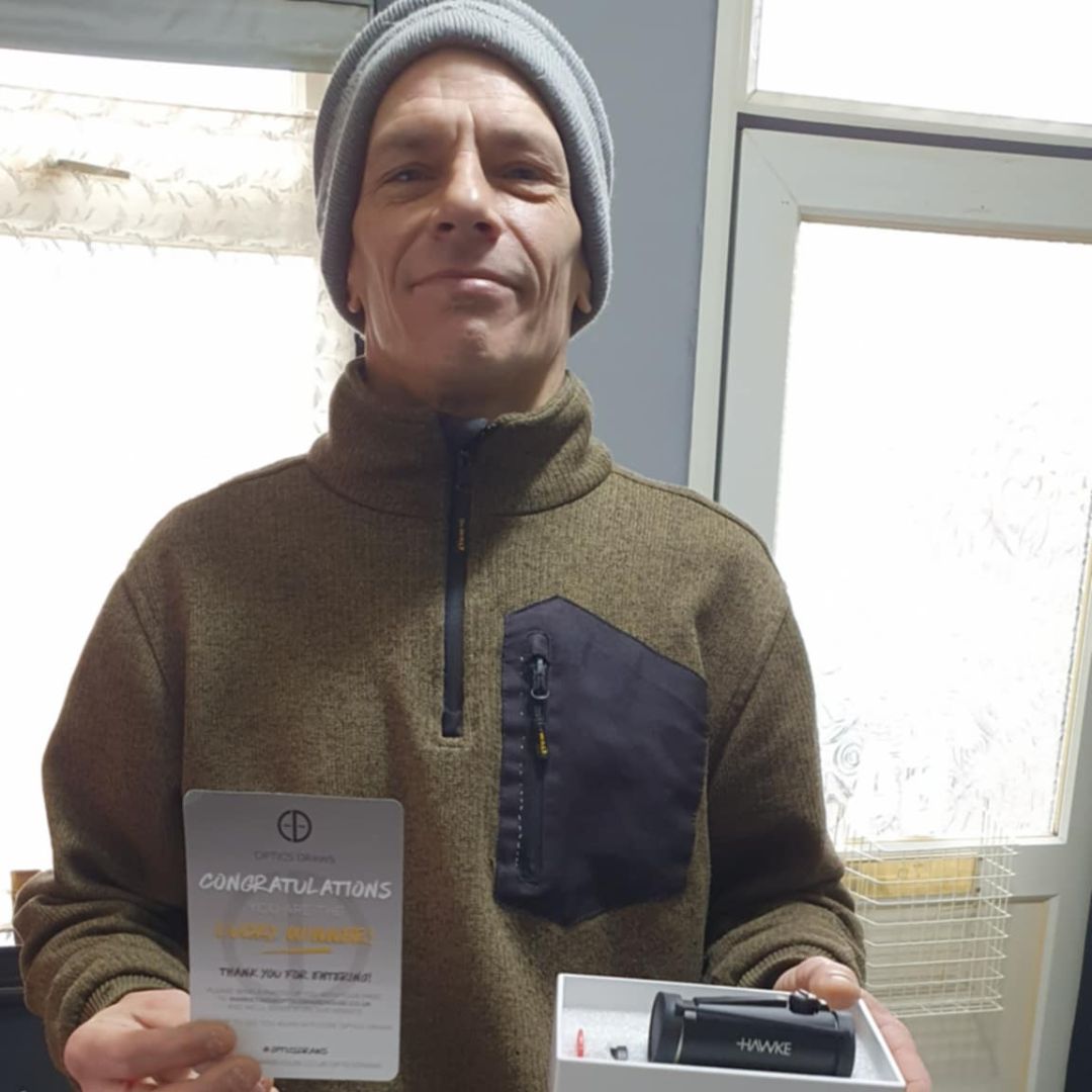 WIN A: Hawke Vantage Red Dot 1x25 Weaver