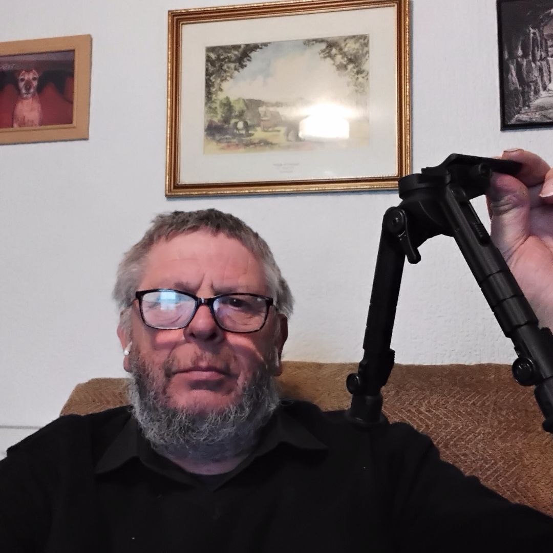 WIN A: UTG Recon 360 7-9" TL Picatinny Bipod