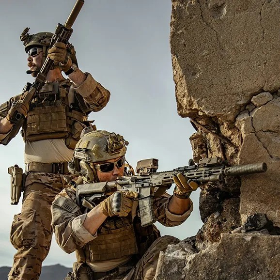 Vortex Razor AMG UH-1 GEN II Holographic Sight - Tan
